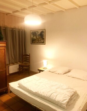 Hus | 2 sovrum och unika möbler