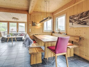Chalet | Dining - Cozy Chalet in Hohentauern near Forest (Hohentauern)