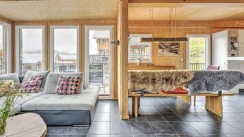 Chalet | Living area