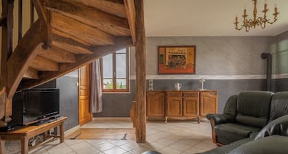 Vintage Holiday Home in Nouart