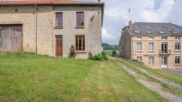 House | Bahagian luar