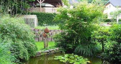 Waxweiler Flat Near City Center