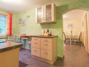 Apartment | Dining