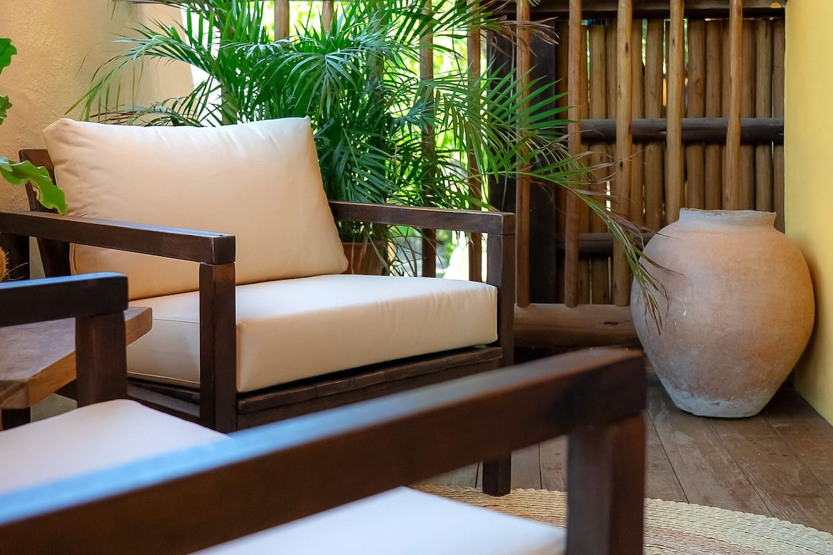 Minibar, wifi gratis y ropa de cama