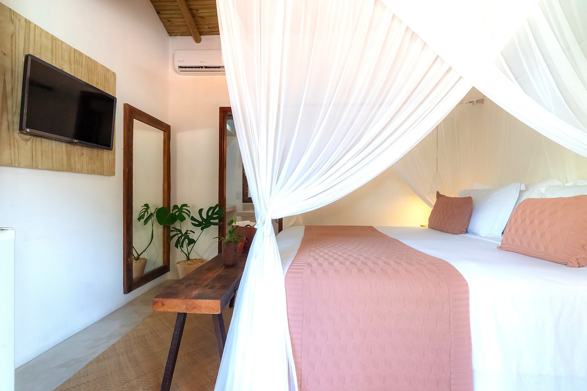 Minibar, wifi gratis y ropa de cama