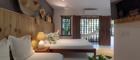 Habitación cuádruple familiar | Minibar, wifi gratis y ropa de cama