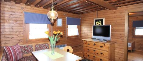 House | Dining