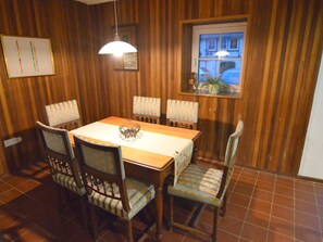 House | Dining