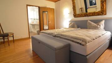 House | 3 bedrooms, bed sheets