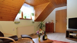 Unclassified image, 5 of 18, button - Comfortable Holiday Home With Terraces Located in the Southern Part of the Thuringia Forest (Schleusegrund)