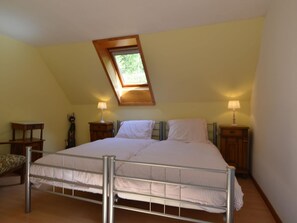 House | 4 bedrooms, individually furnished, iron/ironing board - Hellenthal Family Retreat (Hellenthal)