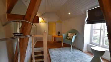 House | 3 bilik tidur, cadar katil