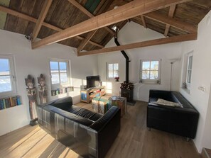 DVD player, MP3 dock - Cozy Holiday Home in Laaksum Near the Lake (Warns)