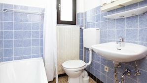 Bathroom - Cozy Holiday Home in Wallenborn With Garden (Wallenborn)