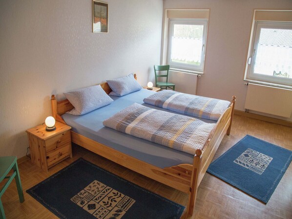 House | 4 bedrooms, individually furnished