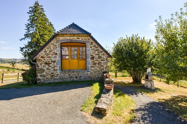 House | Exterior - Calvinet Countryside Escape (Puycapel)
