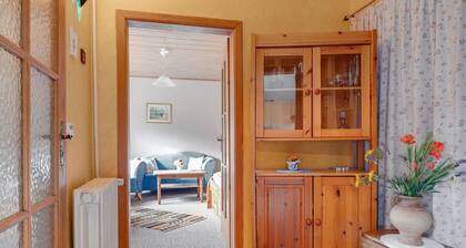 Cozy Apartment near Sea in Warin