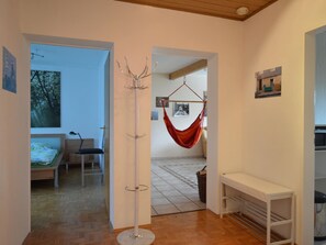 Apartment | 2 bedrooms, individually furnished, iron/ironing board, bed sheets - Ferienwohnung Schwebebahn in Wuppertal (Wuppertal)