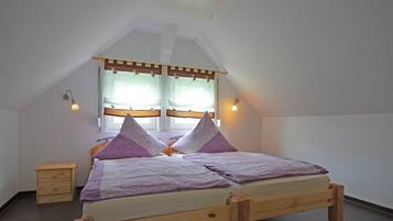 2 bedrooms, individually furnished, bed sheets