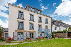 Exterior - Sea View Apartment in Le Pouldu (Clohars-Carnoët)