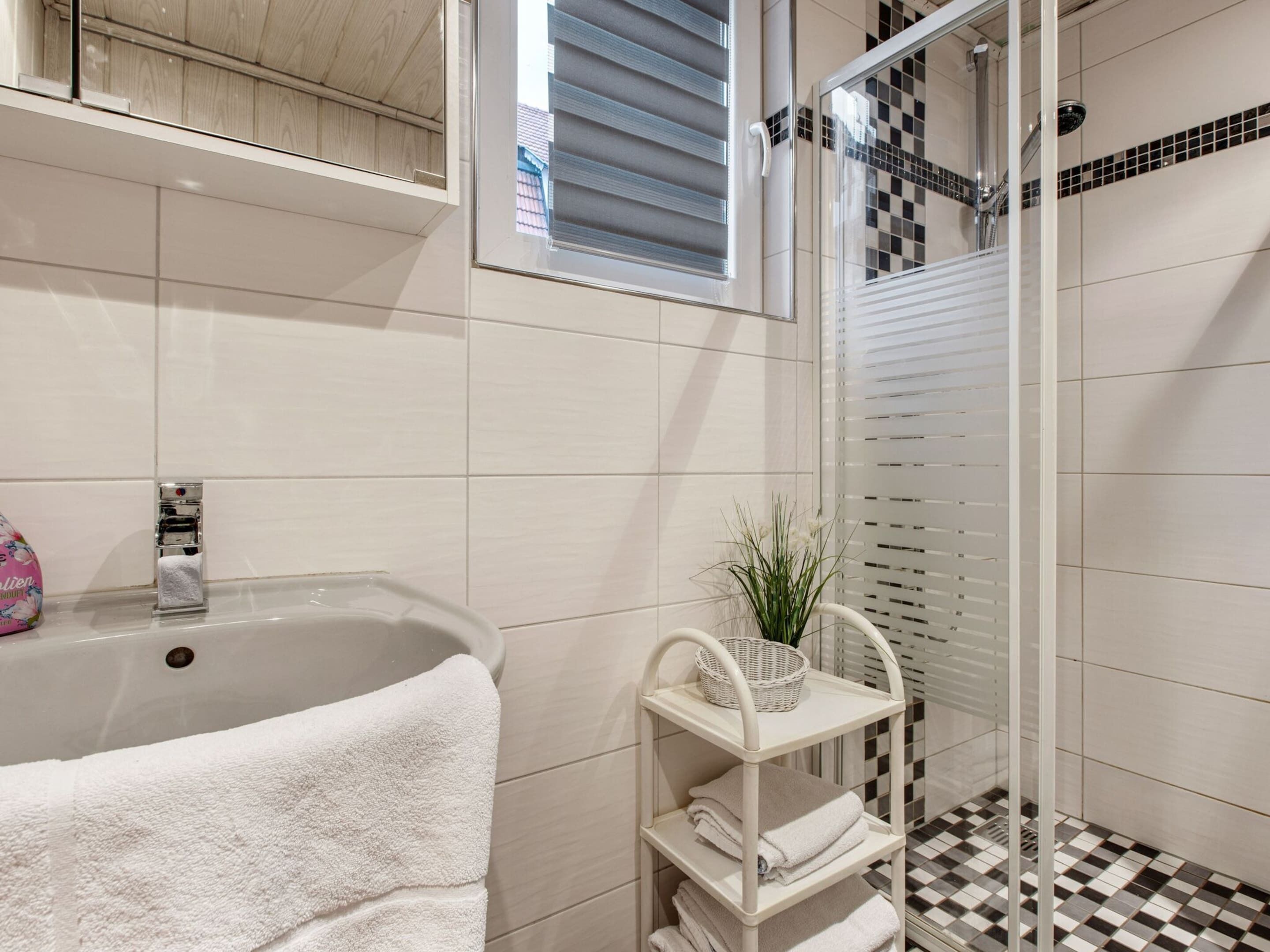 House | Bathroom