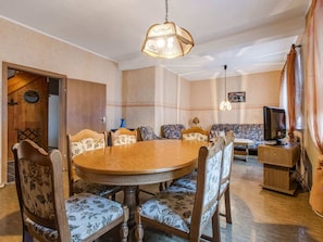 House | Private kitchen | High chair