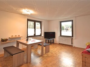 Apartment | Living room - Lovely Ground-floor Apartment With Terrace in Jöhstadt, in the Ore Mountains (Joehstadt)
