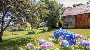 View from property - Peaceful Cottage in Savignac for 2 (Savignac-Ledrier)