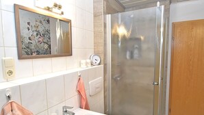 Apartment | Badezimmer