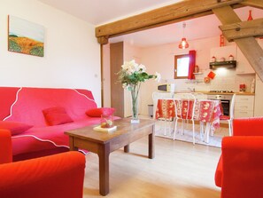 Cottage | Living room - Cottage in Bourgnac With Whirlpool (Bourgnac)