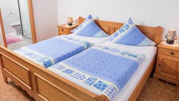 1 bedroom, individually furnished, bed sheets