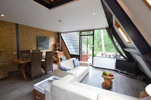 House | Living room - Pet-friendly Getaway (Stramproy)