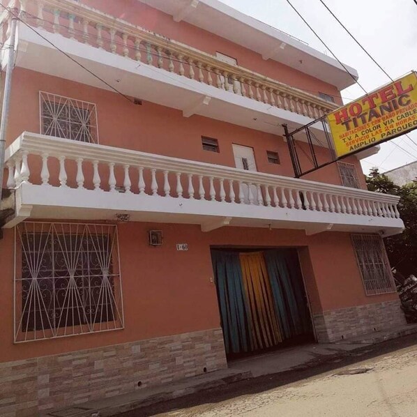 Hotel Titanic en Villa Nueva, hoteles en Villa Nueva