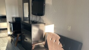 Unclassified image, 5 of 20, button - Luxury Inn and Suites (Houston)