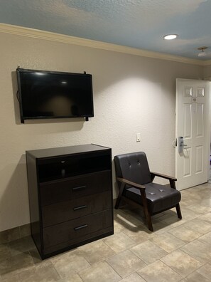 Literie de qualité supérieure, ameublement personnalisé, bureau