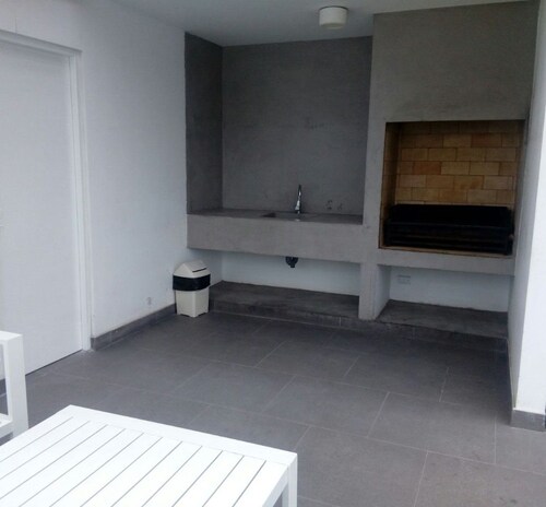 Pet Friendly Apart(9 Person max)+Pool+Grill+Billiards+Gym