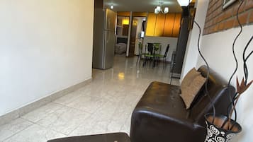 Appartement, 2 slaapkamers | 1 slaapkamer, individueel gedecoreerd, individueel gemeubileerd