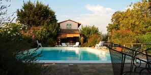 Pool - B&B with Pool and view of Assisi (Bastia Umbra/Assisi)