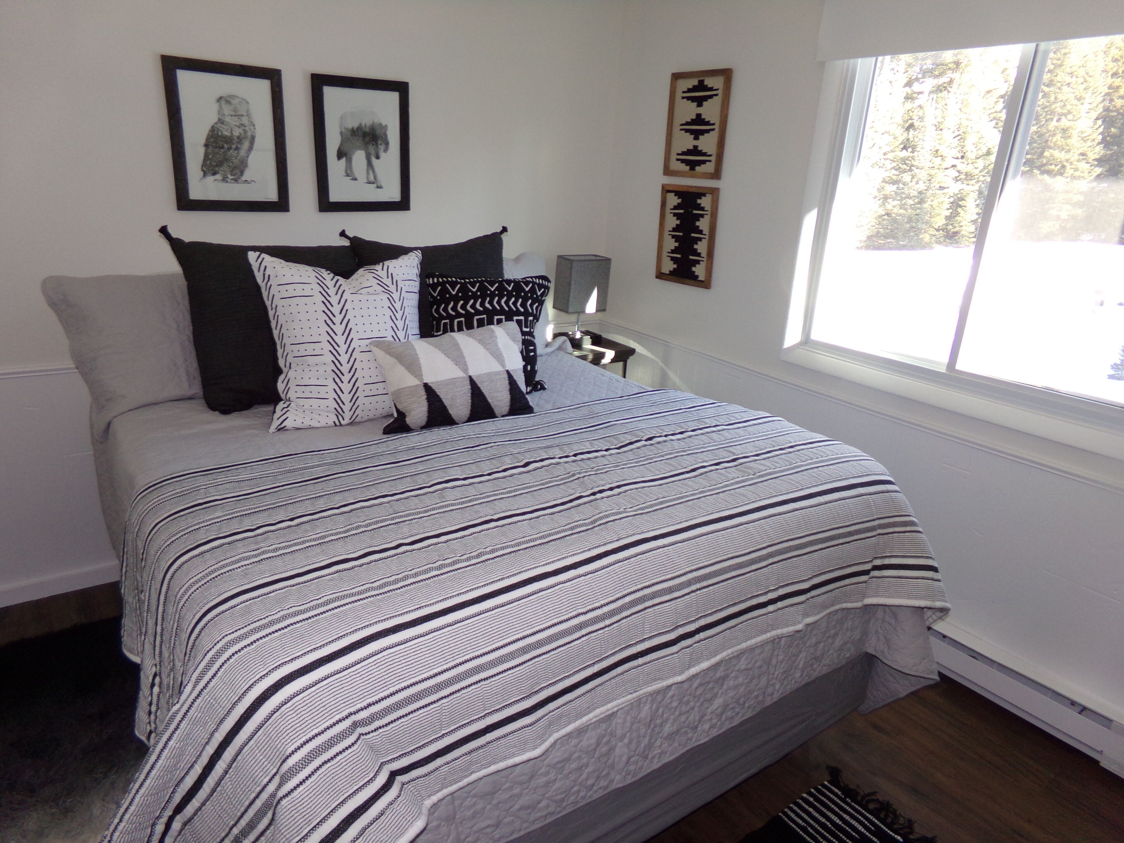 3 bedrooms, iron/ironing board, WiFi (free), bed sheets