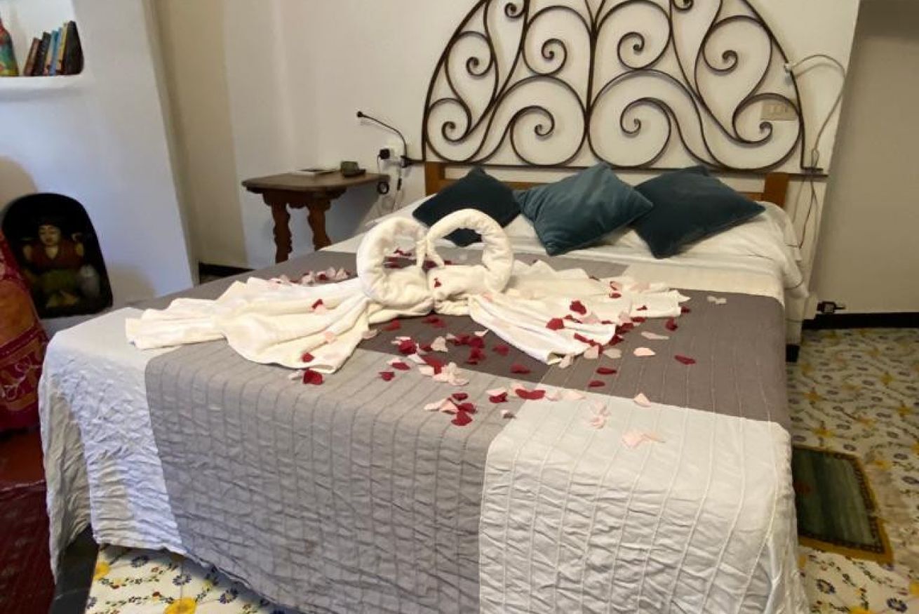 3 bedrooms, travel crib, free WiFi, bed sheets