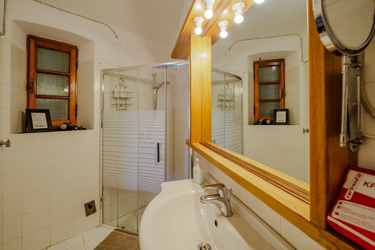 Shower, eco-friendly toiletries, hair dryer, bidet