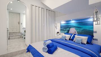 In-room safe, iron/ironing board, travel crib, free WiFi