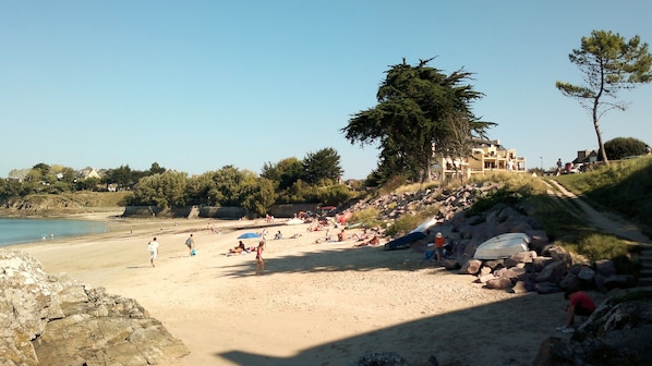 Beach nearby - COTTAGE DE LA MER, Cottage de la mer 1st floor Comfort range 3 stars  (St Jacut de la Mer)