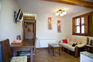 Living area - Valdecarzana Apartments. Braña El Tronco Senda del Oso, 3 km from San Martin. (Teverga)