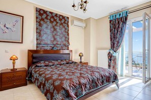 3 bedrooms, WiFi, bed sheets - Villa Kalithea - Three Bedroom Villa, Sleeps 7 (Argostolion)