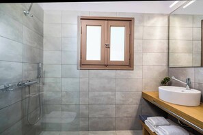 Shower, towels
