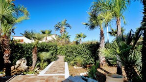 Property grounds - Villa Minoa  with private pool (San Vito Lo Capo)