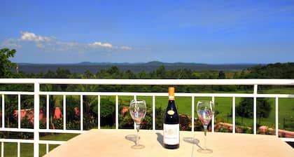 Victoria lake view Guest House & Safaris