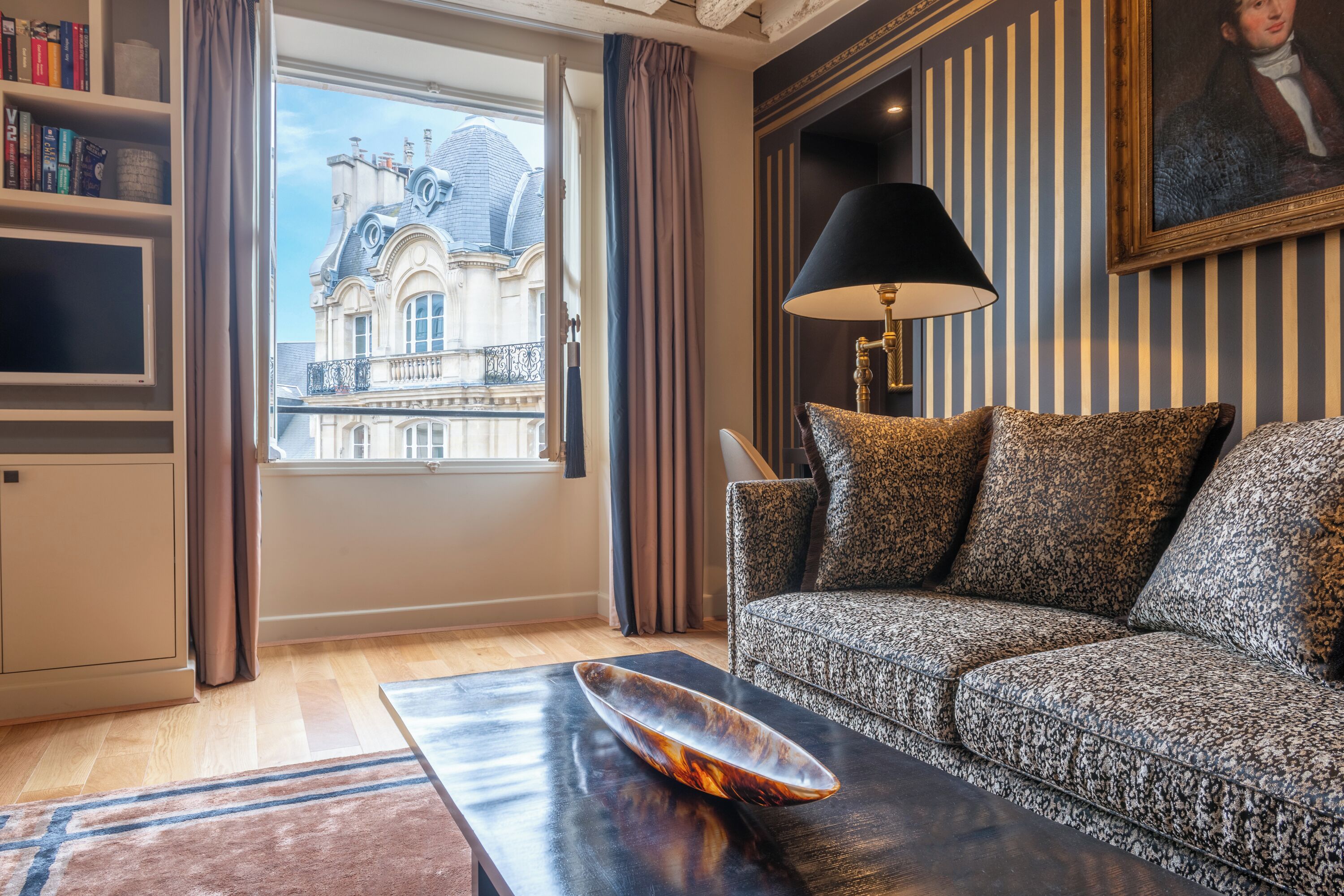TV