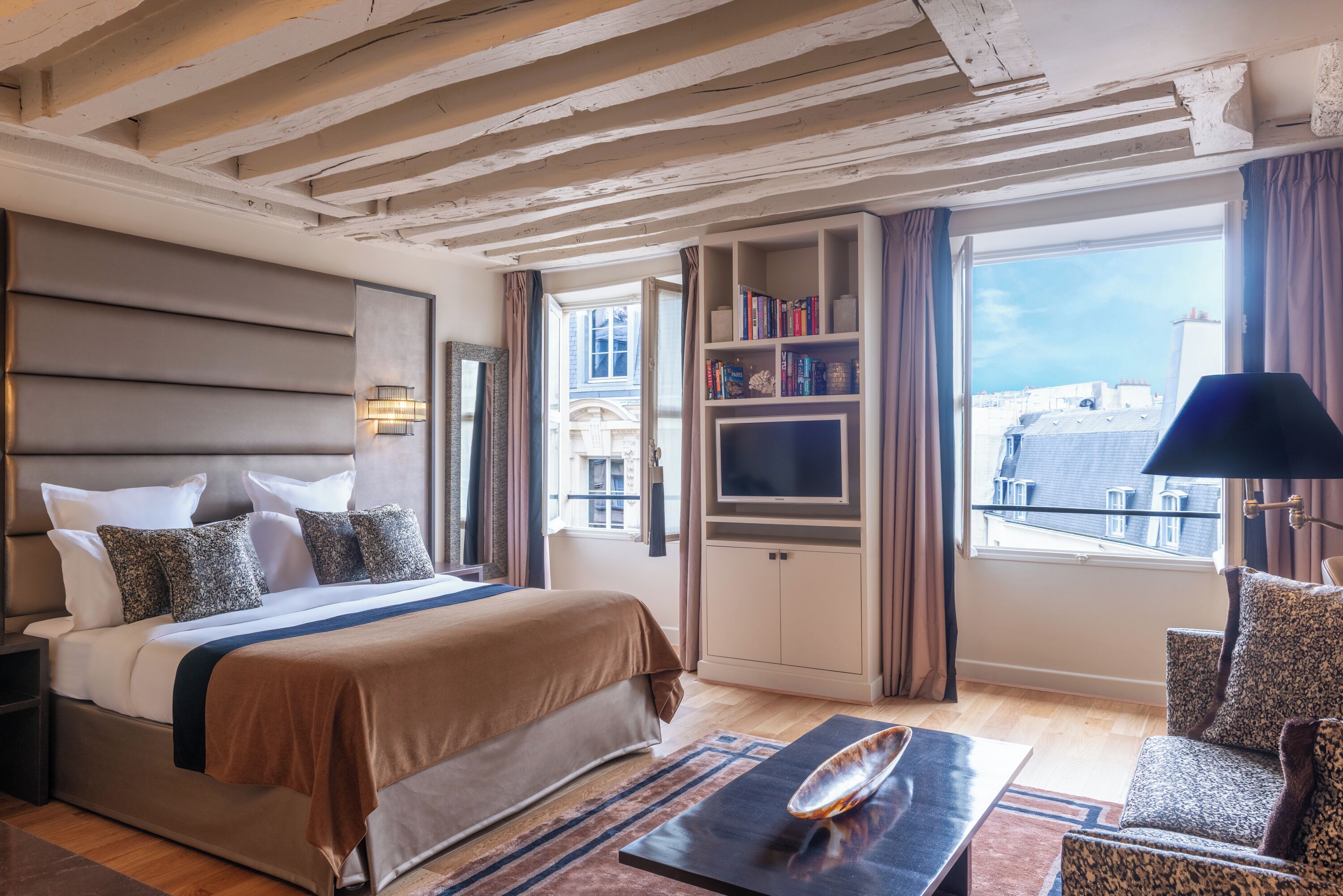 1 Schlafzimmer, Zimmersafe, Schreibtisch, schallisolierte Zimmer